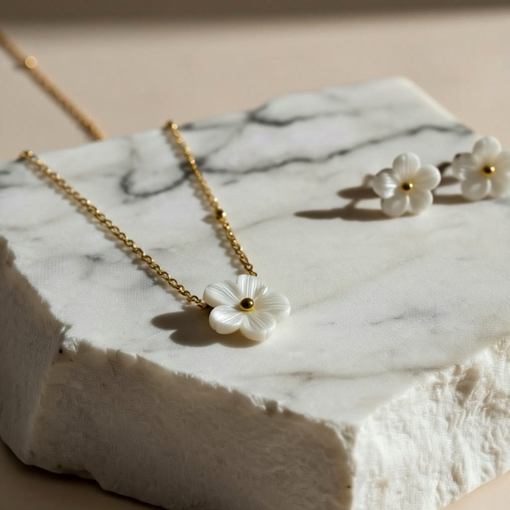 White shell floral necklace